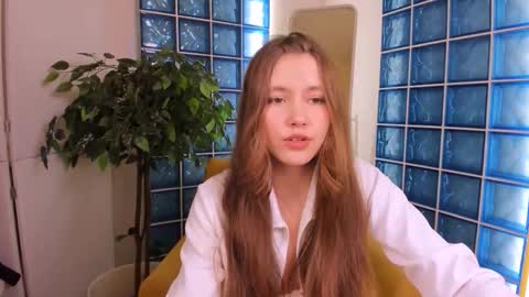 velvet_cherry online show from 10.12.25