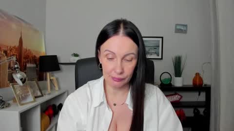 Jasmine online show from 10.08.25