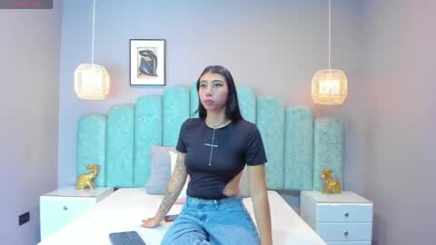 Snapshot of velvet_scarlet chatting on 04.09.26 velvet_scarlet online show from 04.09.26