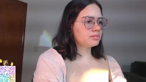 Snapshot of velvetcrystal chatting on 07.19.26 Crystal PVT OPEN online show from 07.19.26