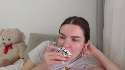 velvetmoon123 online show from 12.14.25