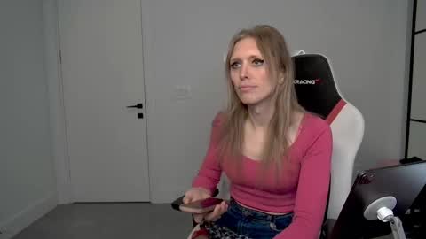 VelvetTGirl online show from 02.25.26