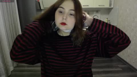 Snapshot of vendymories chatting on 02.02.25 eva 3 online show from 02.02.25
