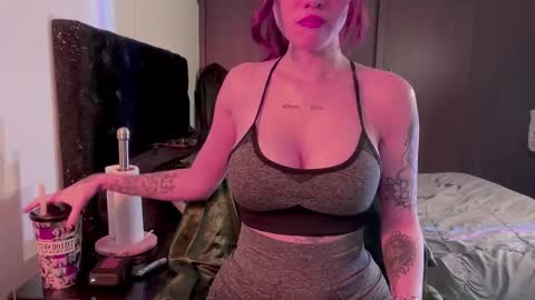 Lanna   online show from 10.13.25