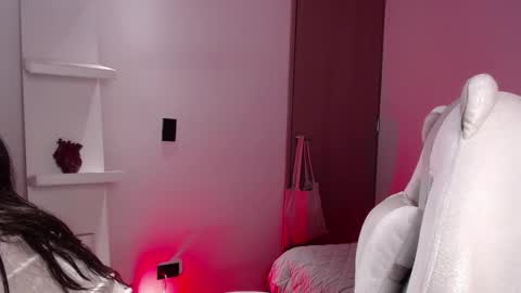 venus_art11 online show from 02.27.25