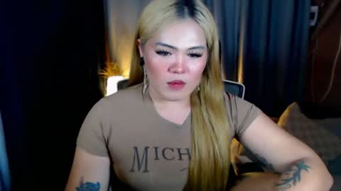 Snapshot of venus_colly chatting on 07.18.26 I am Colly Your mystery girl online show from 07.18.26