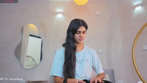 VENUS online show from 04.14.26