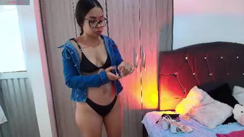 Snapshot of venus_hexxx chatting on 06.20.26 venus_hexxx online show from 06.20.26