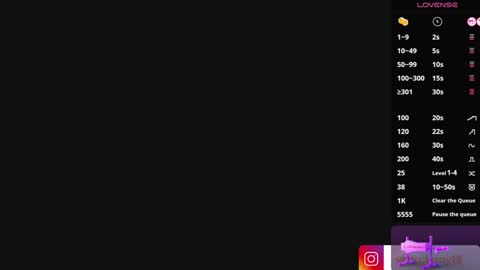 Snapshot of venus_leroy chatting on 01.27.25 Venus online show from 01.27.25