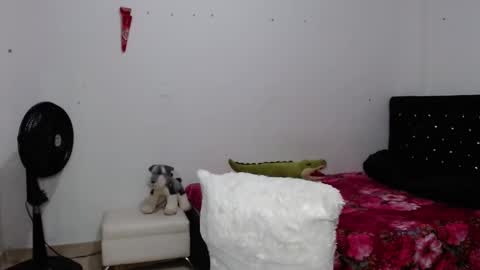 venus_menoza online show from 02.17.25