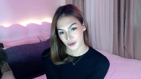 Venus Sunrise Bombshell online show from 03.06.26