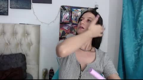 venusHelp me reach 100 like honey online show from 02.23.25