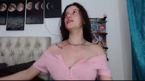 venusHelp me reach 100 like honey online show from 03.03.25