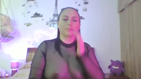 Snapshot of venusina07 chatting on 09.12.25 VENUSINA07 online show from 09.12.25