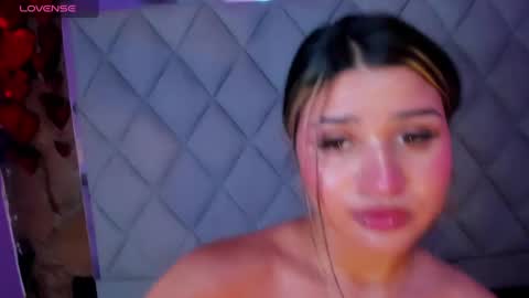 Venusowen  online show from 02.26.25