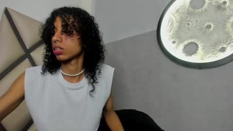 Snapshot of venuss_03 chatting on 04.12.26 venuss_03 online show from 04.12.26
