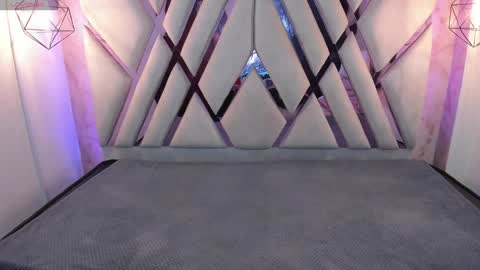 Domelipa  online show from 02.06.25