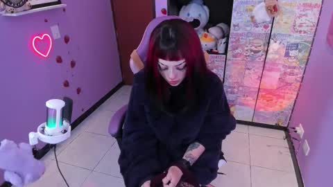     online show from 11.20.25