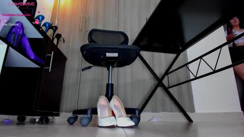 Goddess Veronica online show from 09.23.25