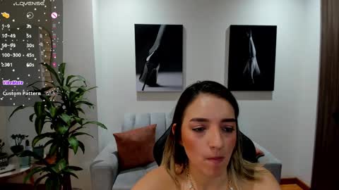 Snapshot of veromars_ chatting on 12.09.24 Catalina online show from 12.09.24