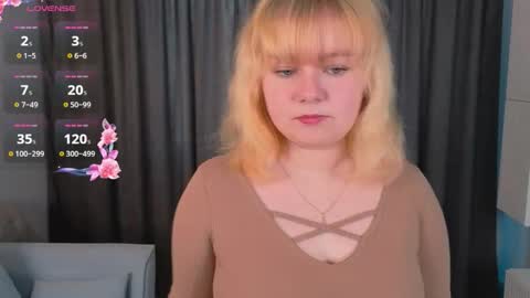 Snapshot of veronica_christensen chatting on 10.02.25 Maria online show from 10.02.25