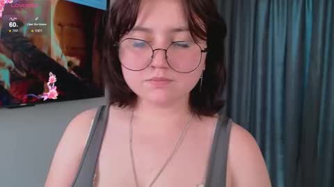 Snapshot of veronica_christensen chatting on 10.14.25 Maria online show from 10.14.25