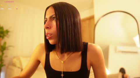 Snapshot of veronica_mendez1 chatting on 01.06.25 Veronica online show from 01.06.25