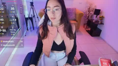 Snapshot of veronica_miiller chatting on 05.15.26 veronica online show from 05.15.26