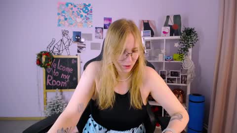 VERONICA online show from 02.04.25