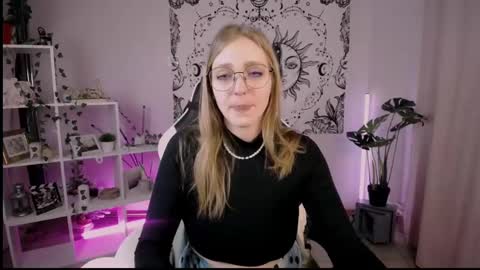 VERONICA online show from 02.28.25