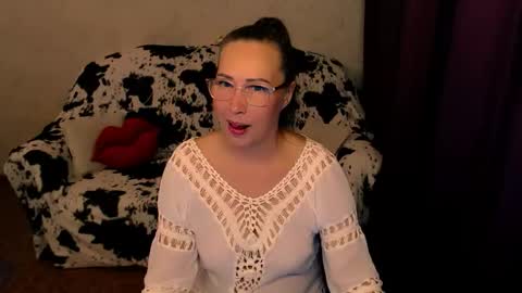 Snapshot of veronicadevries chatting on 10.09.25 Veronica online show from 10.09.25