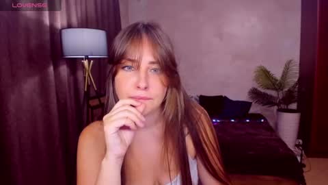 Snapshot of veronicafreman chatting on 07.23.26 Veronica online show from 07.23.26