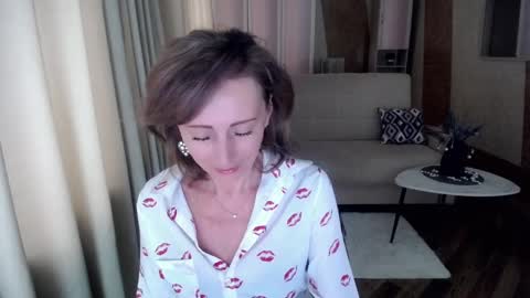Helen online show from 02.14.25