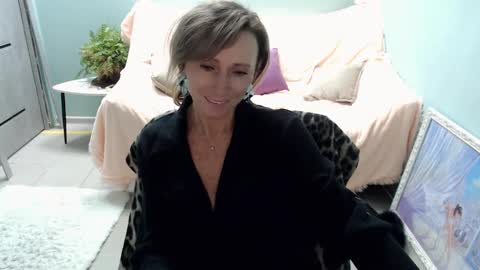 Helen online show from 03.04.25