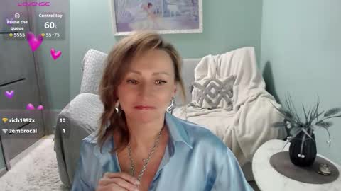 Helen online show from 10.18.25