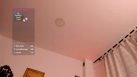 Snapshot of veronicagilss chatting on 05.31.26 Veronica Gills online show from 05.31.26