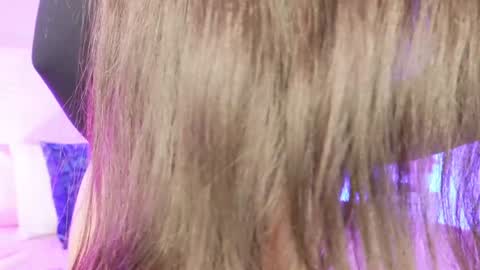 Snapshot of veronicamartin_ chatting on 02.04.25 Vero  online show from 02.04.25