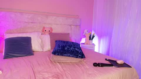 Snapshot of veronicamartin_ chatting on 02.20.25 Vero  online show from 02.20.25