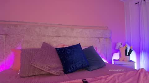 Snapshot of veronicamartin_ chatting on 02.22.25 Vero  online show from 02.22.25