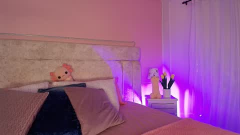 Snapshot of veronicamartin_ chatting on 03.11.25 Vero  online show from 03.11.25