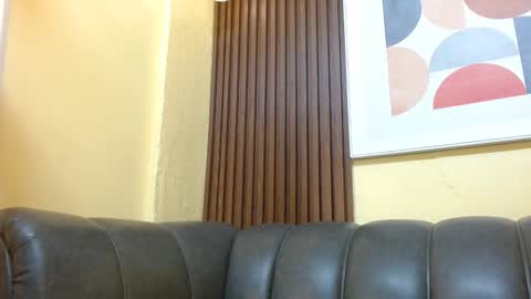 Veronica Robles online show from 11.04.25