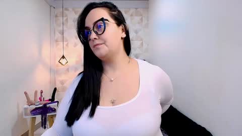 veroniicabbw online show from 01.22.25