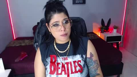 Miss Veronika online show from 01.28.25