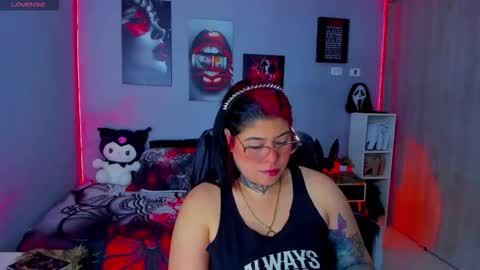 Miss Veronika online show from 11.05.25