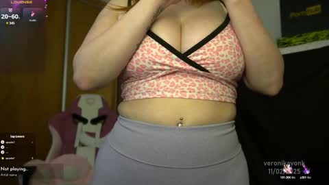 Snapshot of veronikavonk chatting on 02.11.25 Veronika von Kleist online show from 02.11.25