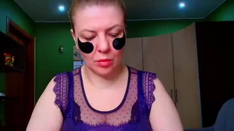 Snapshot of veronikawgold chatting on 06.16.26 VeronikawGold online show from 06.16.26