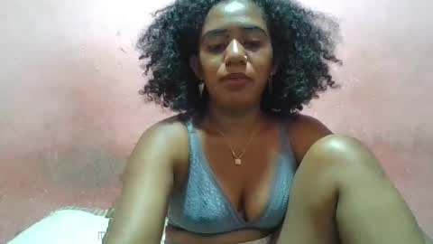 Snapshot of verronique1511 chatting on 01.20.25 verronique1511 online show from 01.20.25