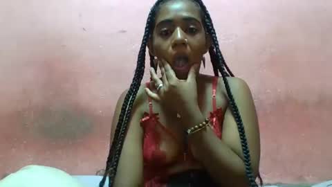Snapshot of verronique1511 chatting on 01.22.25 verronique1511 online show from 01.22.25