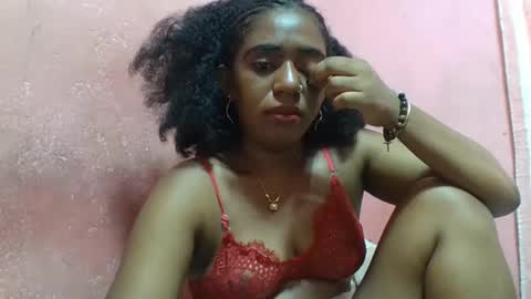 Snapshot of verronique1511 chatting on 02.15.25 verronique1511 online show from 02.15.25