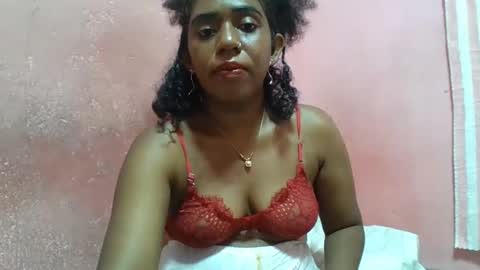 Snapshot of verronique1511 chatting on 02.15.25 verronique1511 online show from 02.15.25